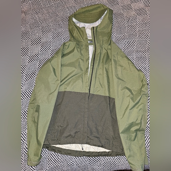 MEC Other - MEC Rain jacket Men's Medium